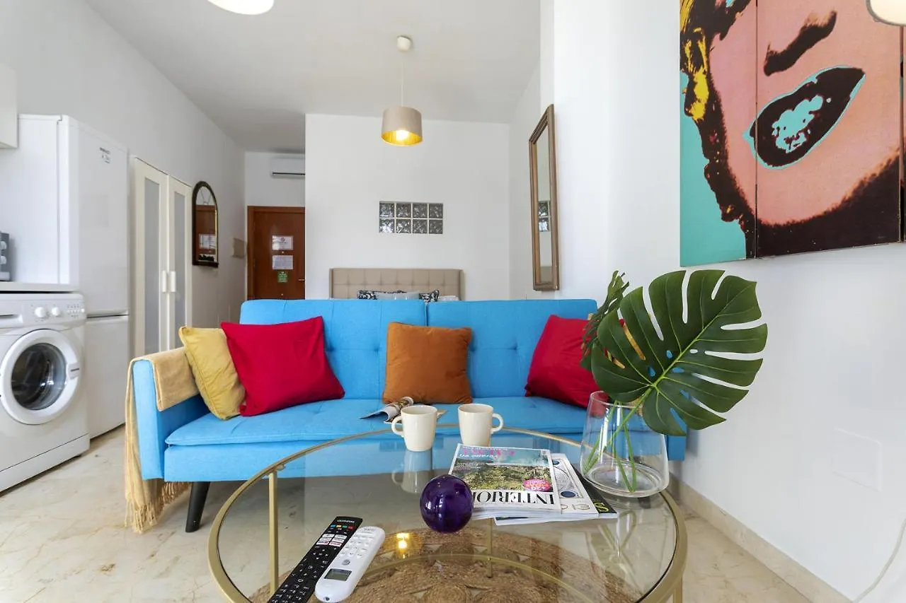 -Malagasunapts-Pop Dream Citycentre 0*, Malaga Spain